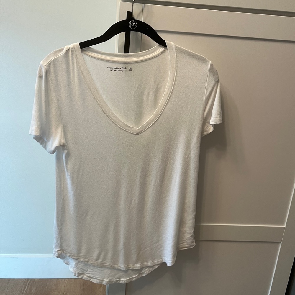ABERCROMBIE Basic White Tee